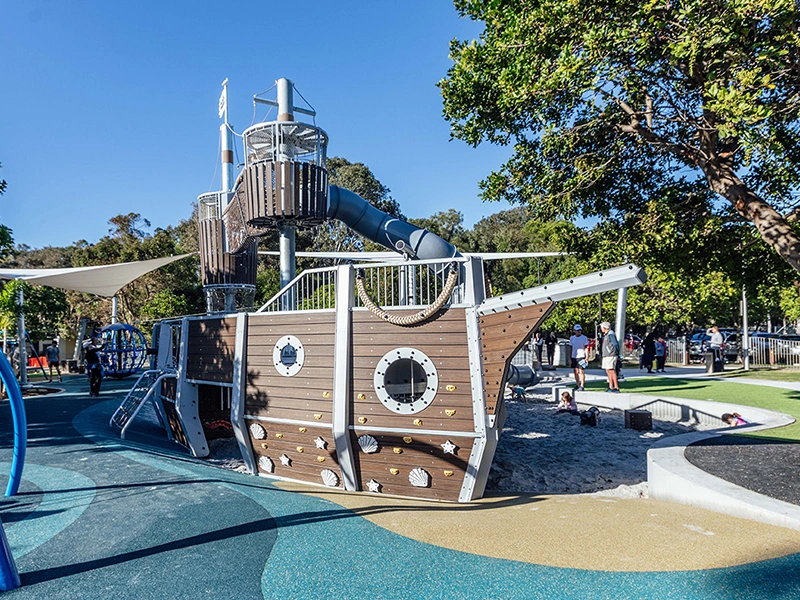 PIRATE-TREASURE-ISLAND-PLAYGROUND